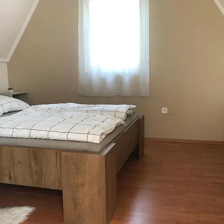B&z * Békésszentandrás